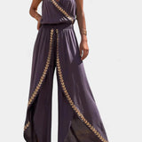 Lorena | Vestido Mono con Detalles Dorados y Ranura en la Pierna