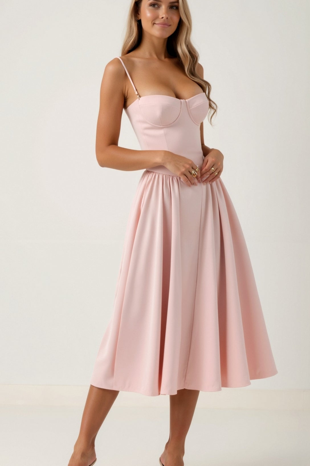 Odette Elegancia | Vestido midi con corsé estructurado