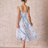 Renata | El vestido midi azul con estampado floral, escote cuadrado y fruncido