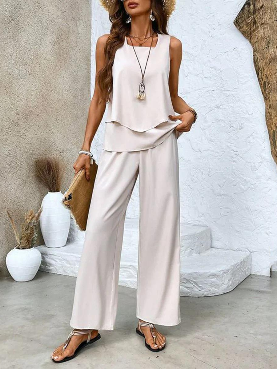 Isis | Conjunto de Dos Piezas con Top Sin Mangas y Pantalones de Corte Recto