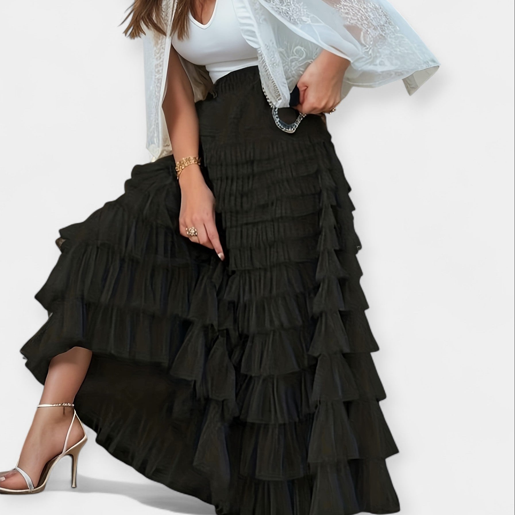 Falda elegante con detalle decorativo en tul