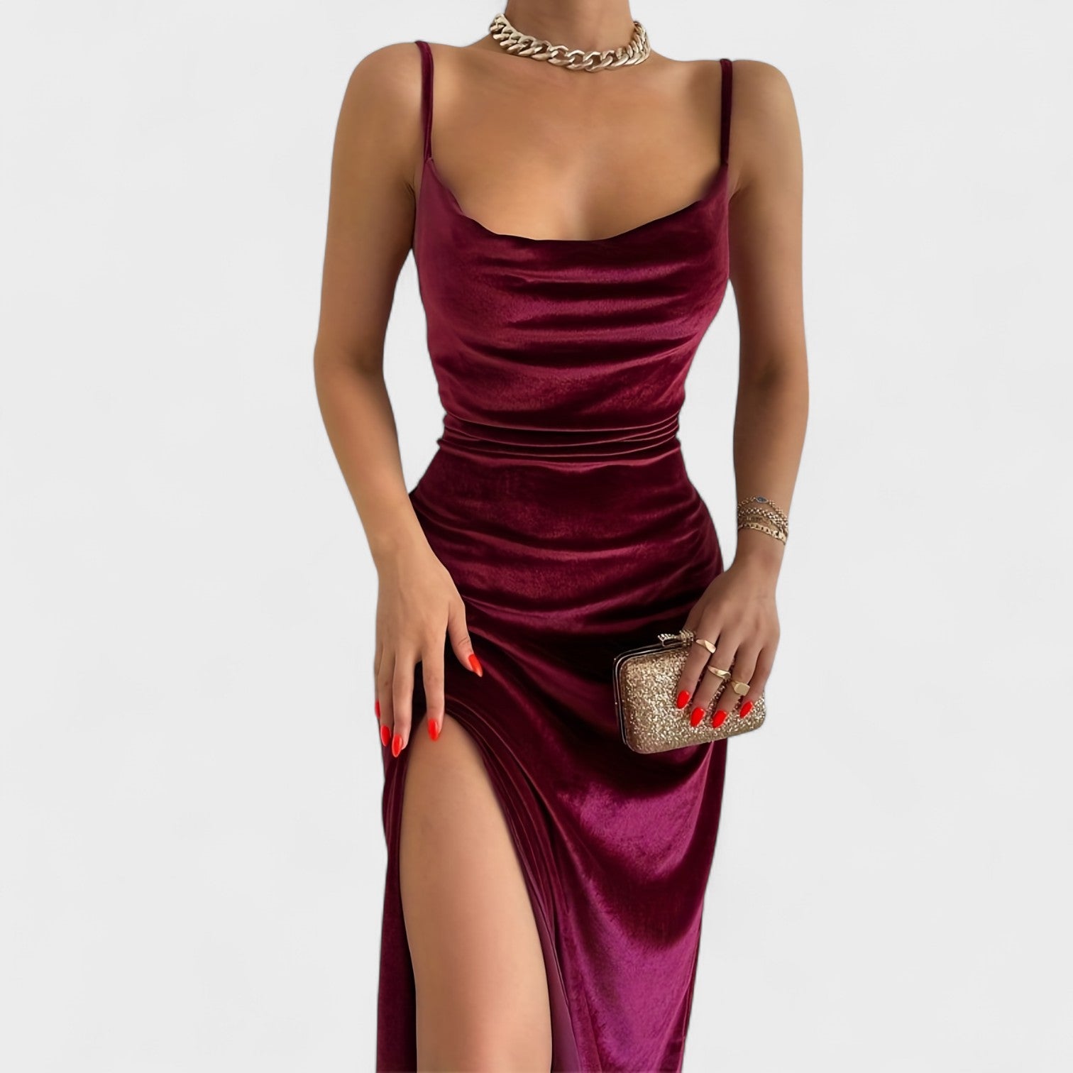 Gabriela | Vestido de terciopelo con abertura lateral