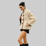 Zoe - Chaqueta polar con ribetes contrastados elegantes
