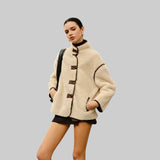 Zoe - Chaqueta polar con ribetes contrastados elegantes