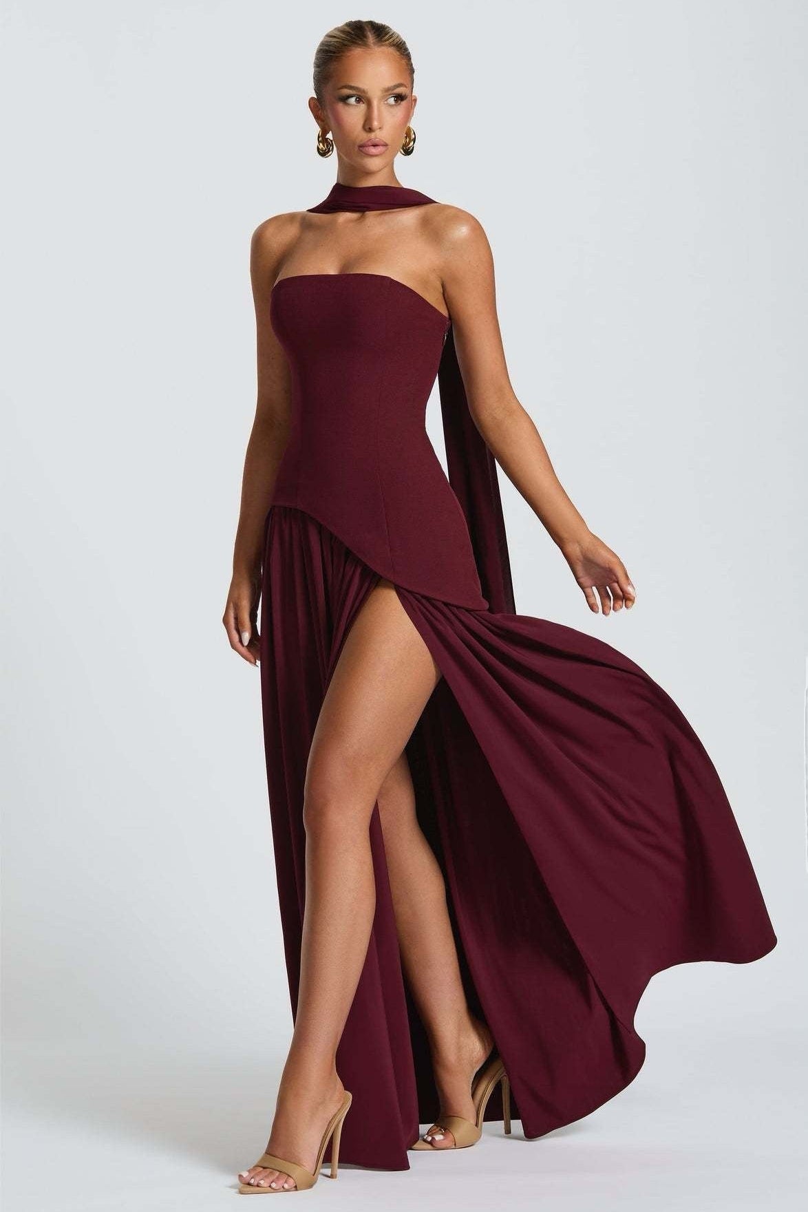 Beatriz | Vestido Largo con Corte Sofisticado