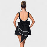 Carrie | Vestido mini con cinta de perlas