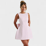 Carrie | Vestido mini con cinta de perlas