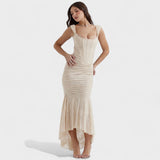 Cesca | Vestido de silueta escultórica