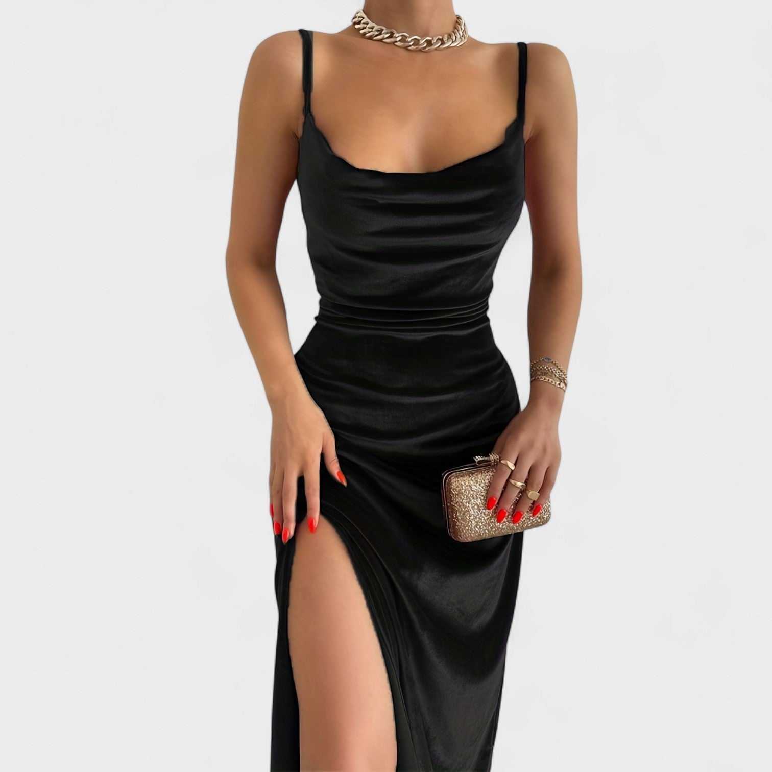 Gabriela | Vestido de terciopelo con abertura lateral