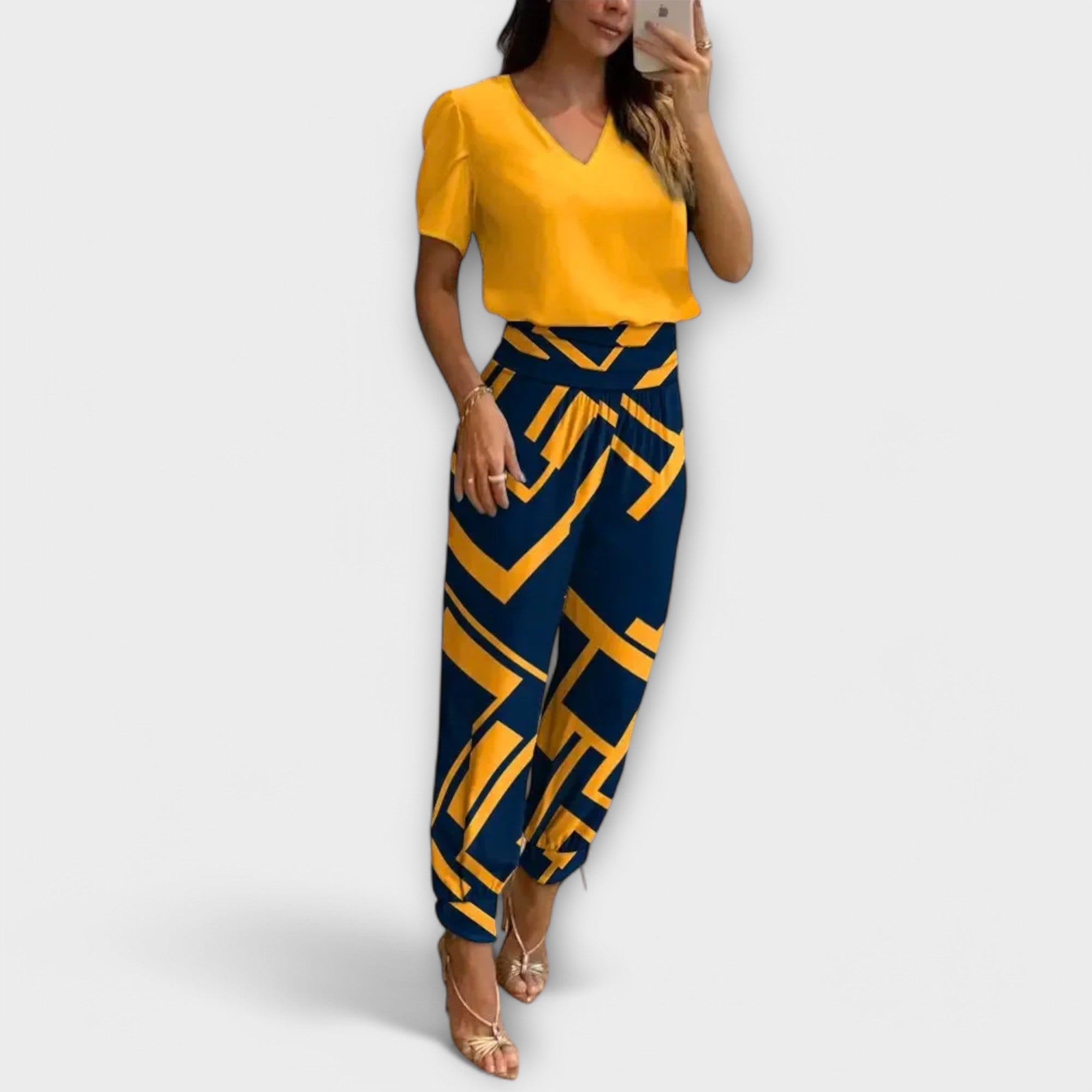 Irmelin | Conjunto elegante con camisola y pantalones