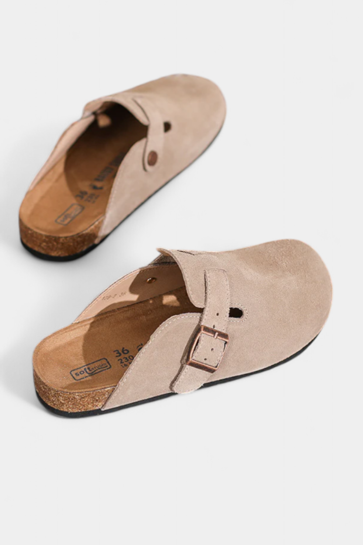Aubree | Zuecos Unisex de Gamuza con Hebilla Ajustable