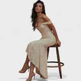 Cesca | Vestido de silueta escultórica