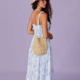 Renata | El vestido midi azul con estampado floral, escote cuadrado y fruncido