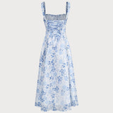 Renata | El vestido midi azul con estampado floral, escote cuadrado y fruncido